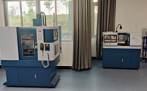 星空无限传媒官网（dǎo）教學數碼數控與工業（yè）數控機床的差異性（xìng）