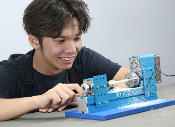 勞動與科技、藝術結合更好（hǎo）提高（gāo）勞動教育意義