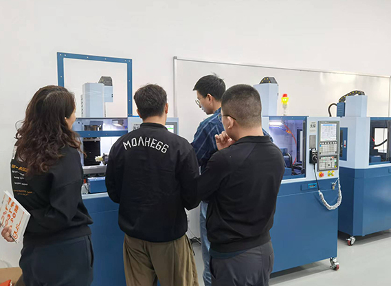 小型加工中心開（kāi）啟加工新時（shí）代（dài）